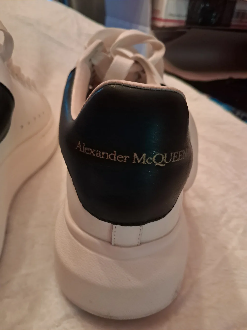 Alexander McQUEEN White Leather Sneakers with Black Heel Tab